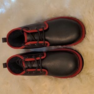 Men's black leather UGG shoes new w/o tag